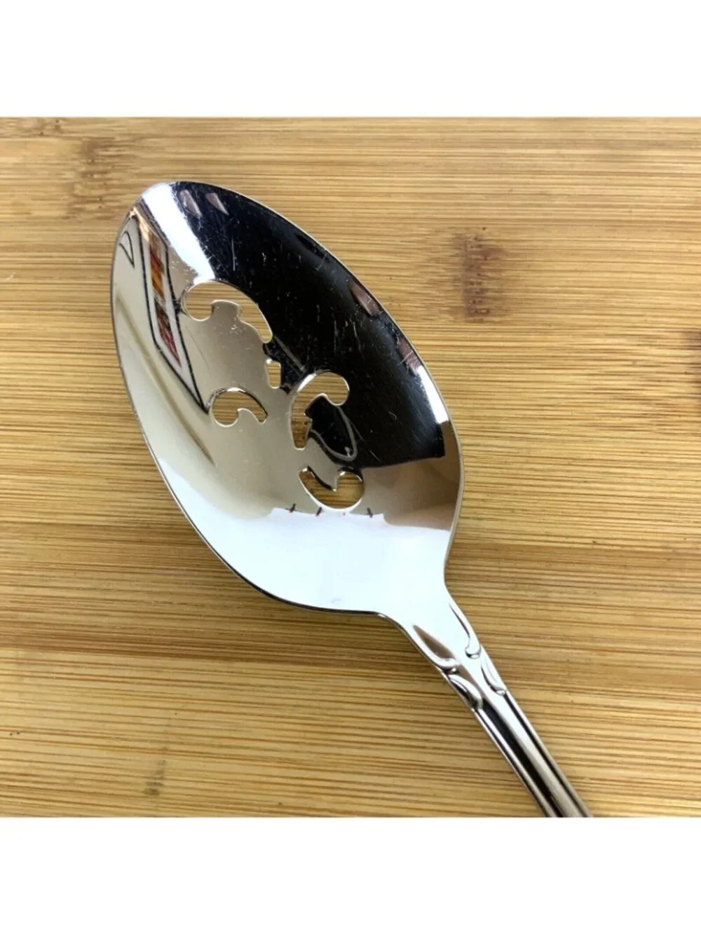 Oneida Strathmore Set Of 3 Pierced Serving Spoons Deluxe Stainless Vintage 1990s